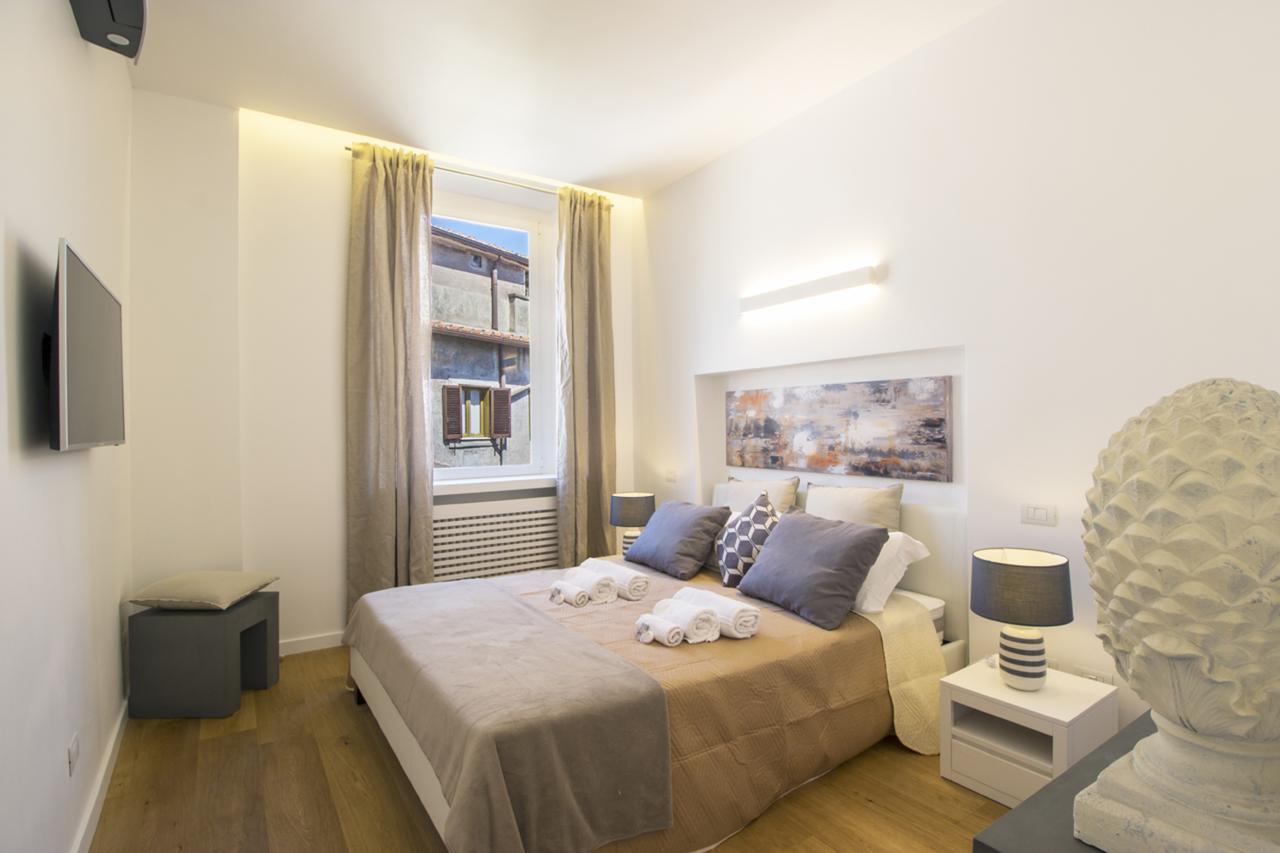Thebestinrome Vetrina Bagian luar foto