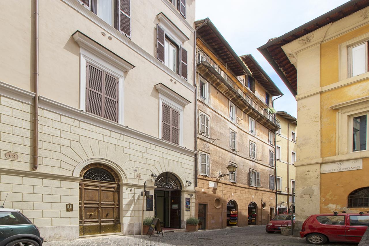 Thebestinrome Vetrina Bagian luar foto